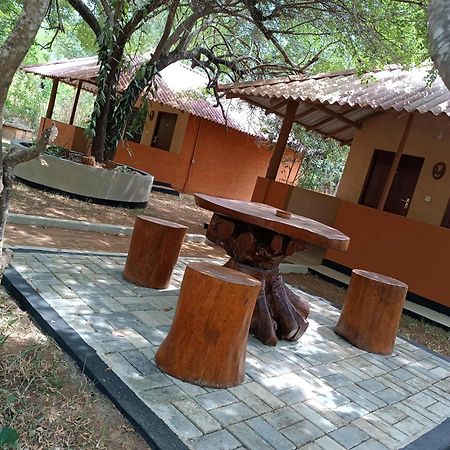 Hotel Niyagala Lodge Sigiriya Exteriör bild